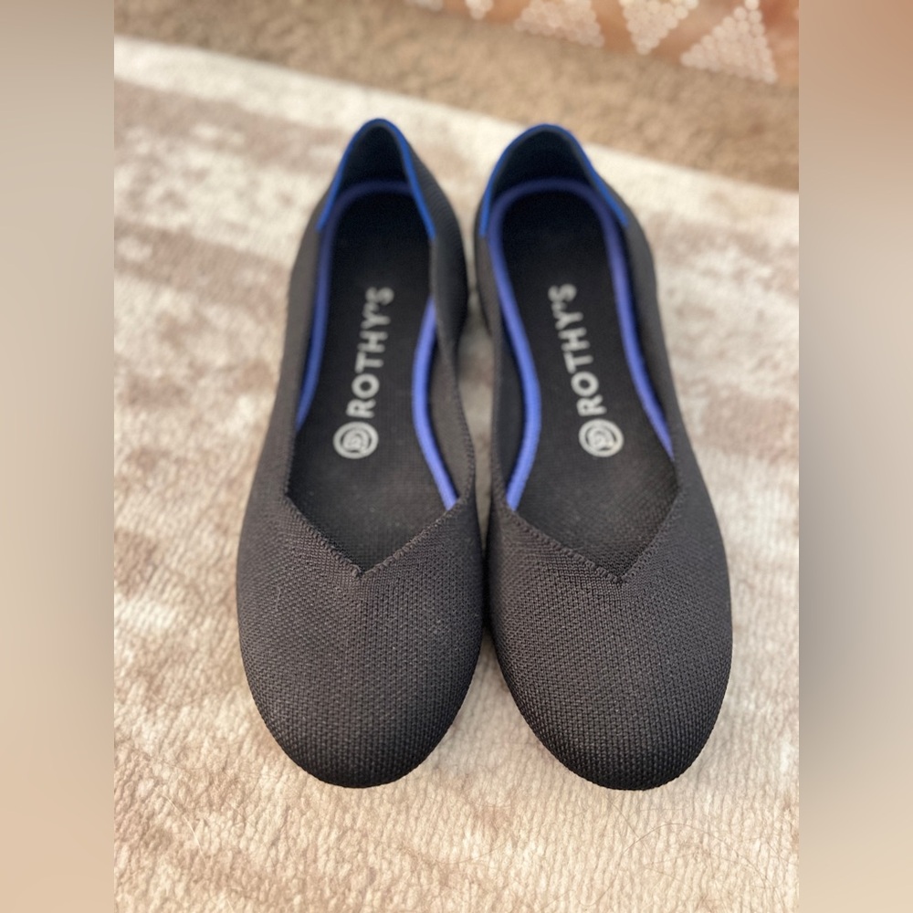 Rothy’s The Flat Black Size 8